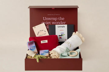 Pahu 0 to 2 months Montessori baby box with muslin blanket, crochet octopus rattle and paper mobile